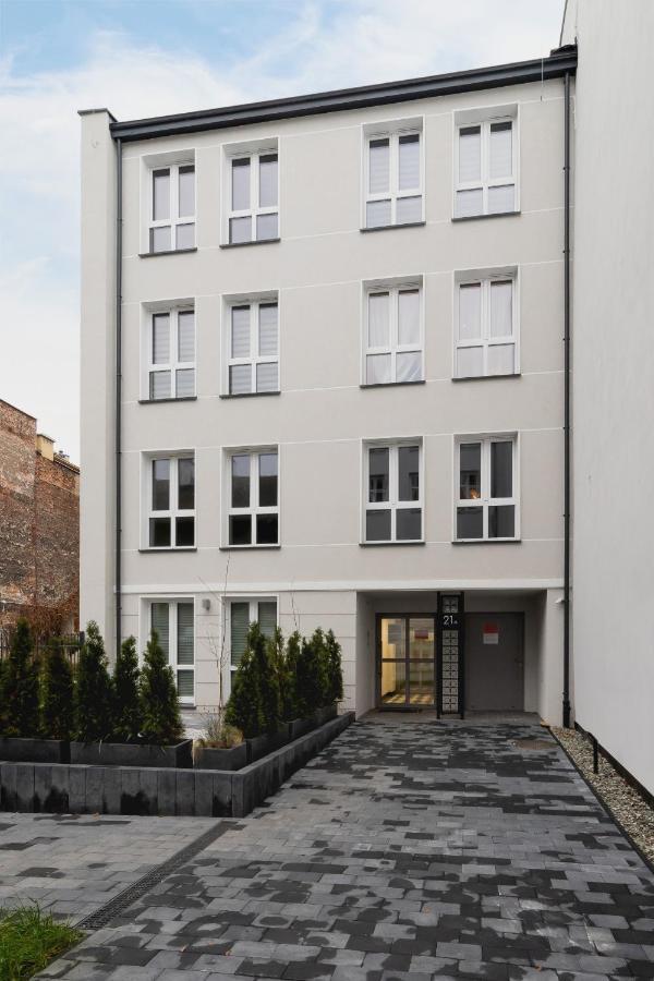 City Studio With Ac Czarnowiejska By Renters Cracovia Exterior foto